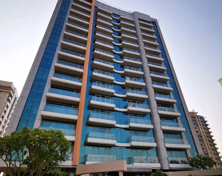 GOLF TOWER