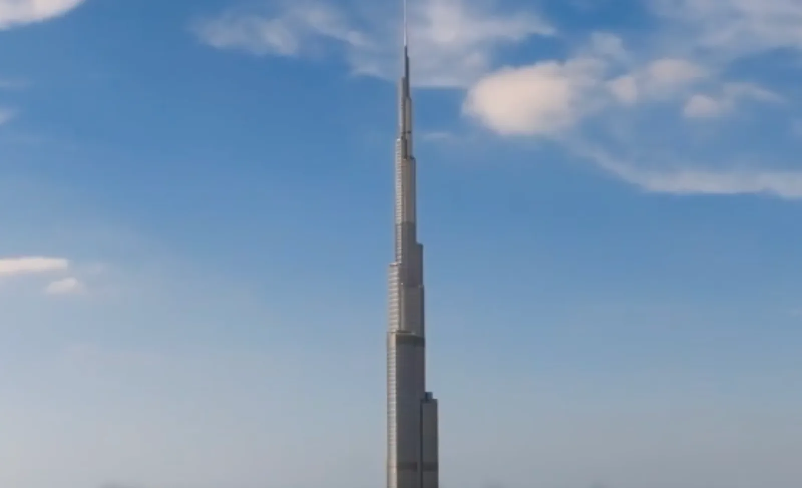 BURJ KHALIFA TOWERS