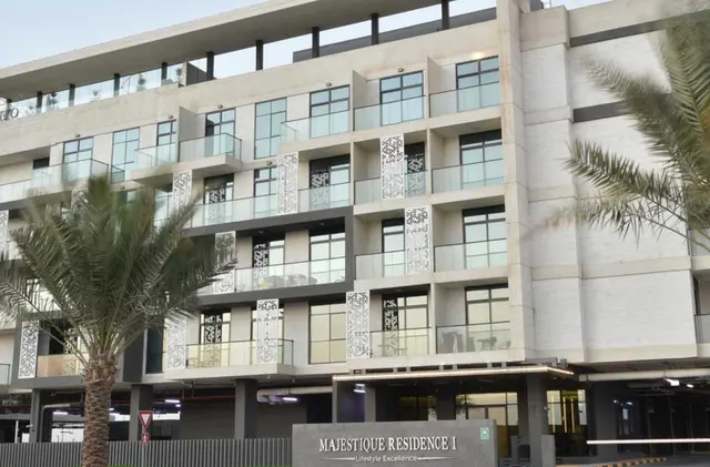 MAJESTIQUE RESIDENCE 1